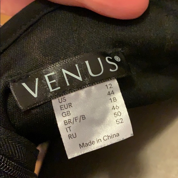 Venus floral dress - Picture 6 of 6